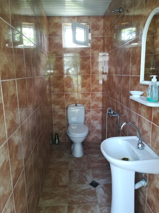 Guest House Of Givi Kobuleti Exterior foto